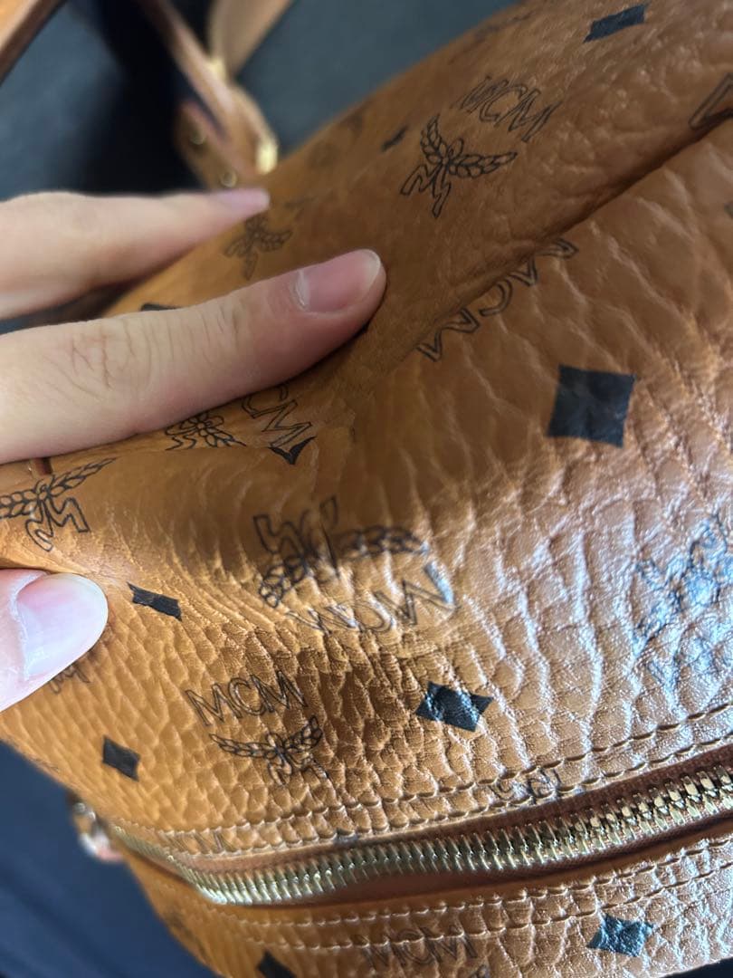 MCM スタッズ付き キャメル リュック Lサイズ