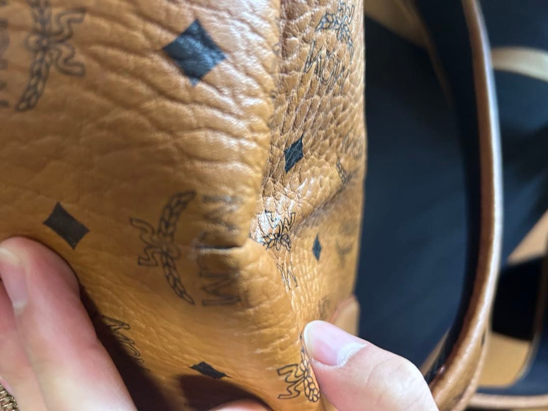 MCM スタッズ付き キャメル リュック Lサイズ