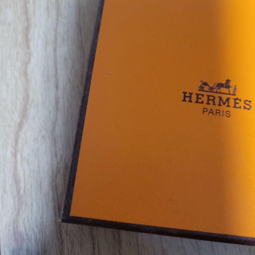 HERMES ゴールド ロック付きバングル 箱付き