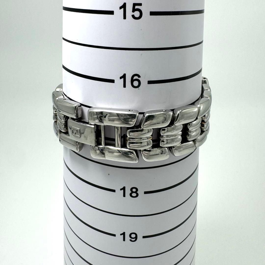 稼働 FENDI デイト ラウンド シルバー×ゴールド レディース腕時計