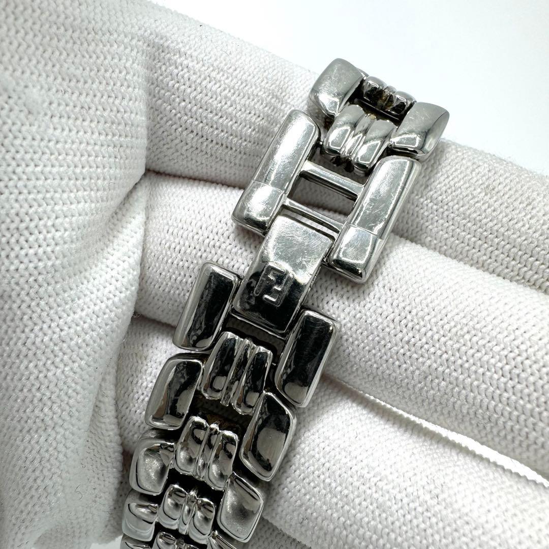 稼働 FENDI デイト ラウンド シルバー×ゴールド レディース腕時計