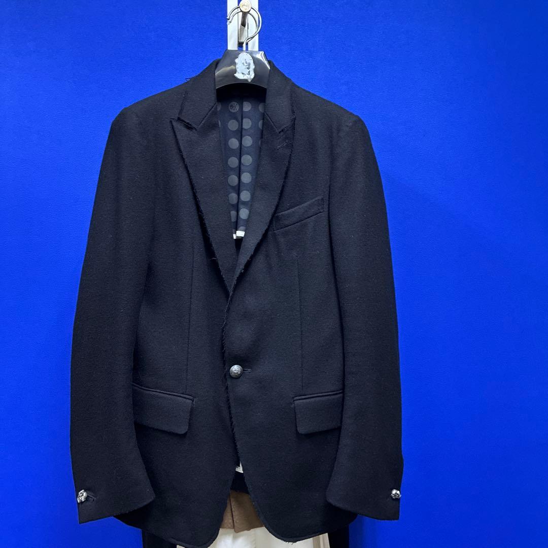 黒 テーラードジャケット