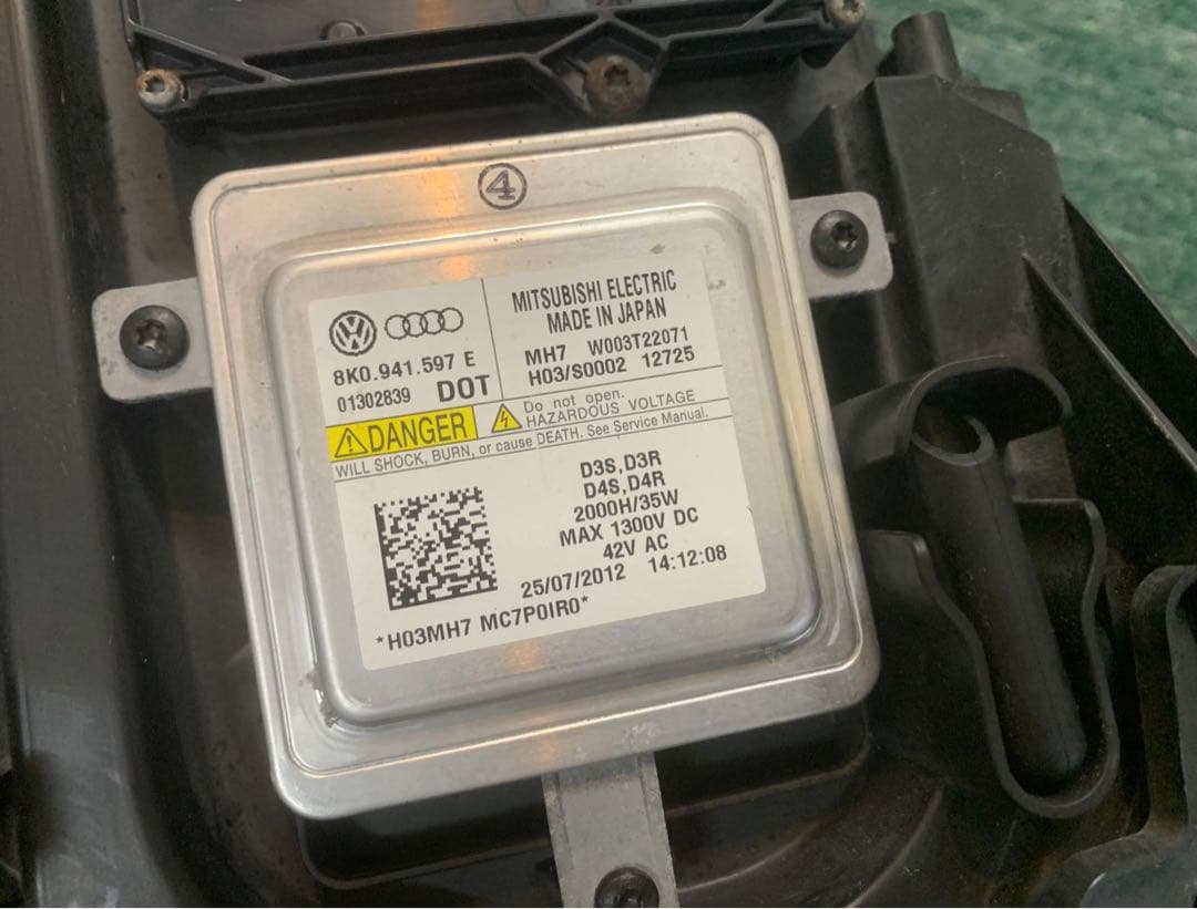 VW フォルクスワーゲン シャラン 2012 ヘッドライトセット