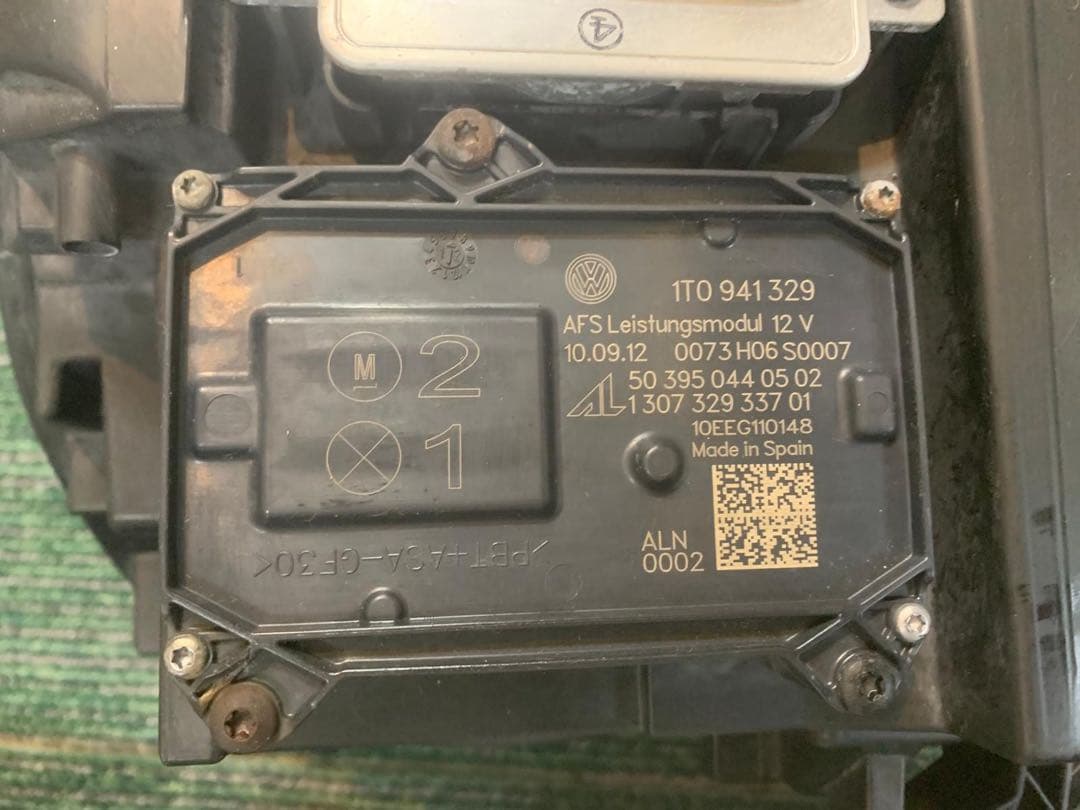 VW フォルクスワーゲン シャラン 2012 ヘッドライトセット