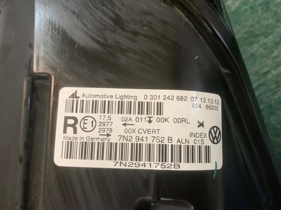 VW フォルクスワーゲン シャラン 2012 ヘッドライトセット