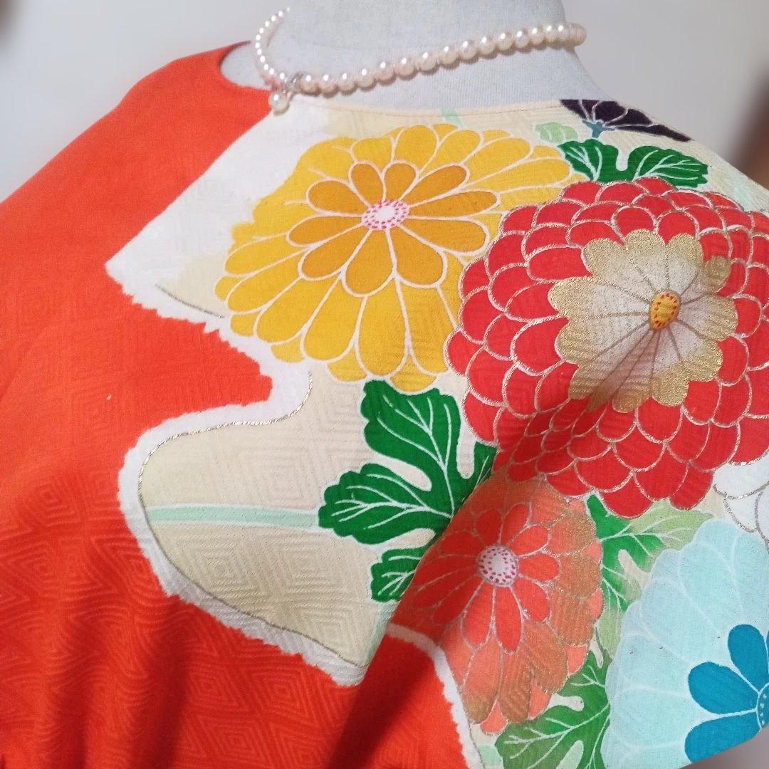 振り袖リメイクセットアップ 鹿の子絞り、花車、金駒刺繍入り