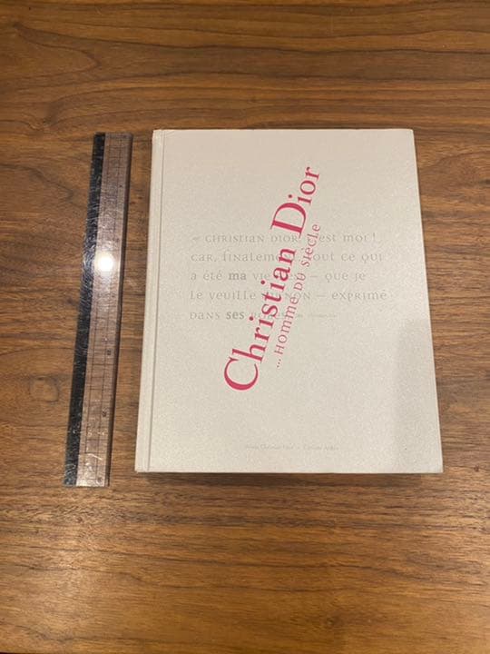 お値下げ！クリスチャンディオール生誕100周年カタログ