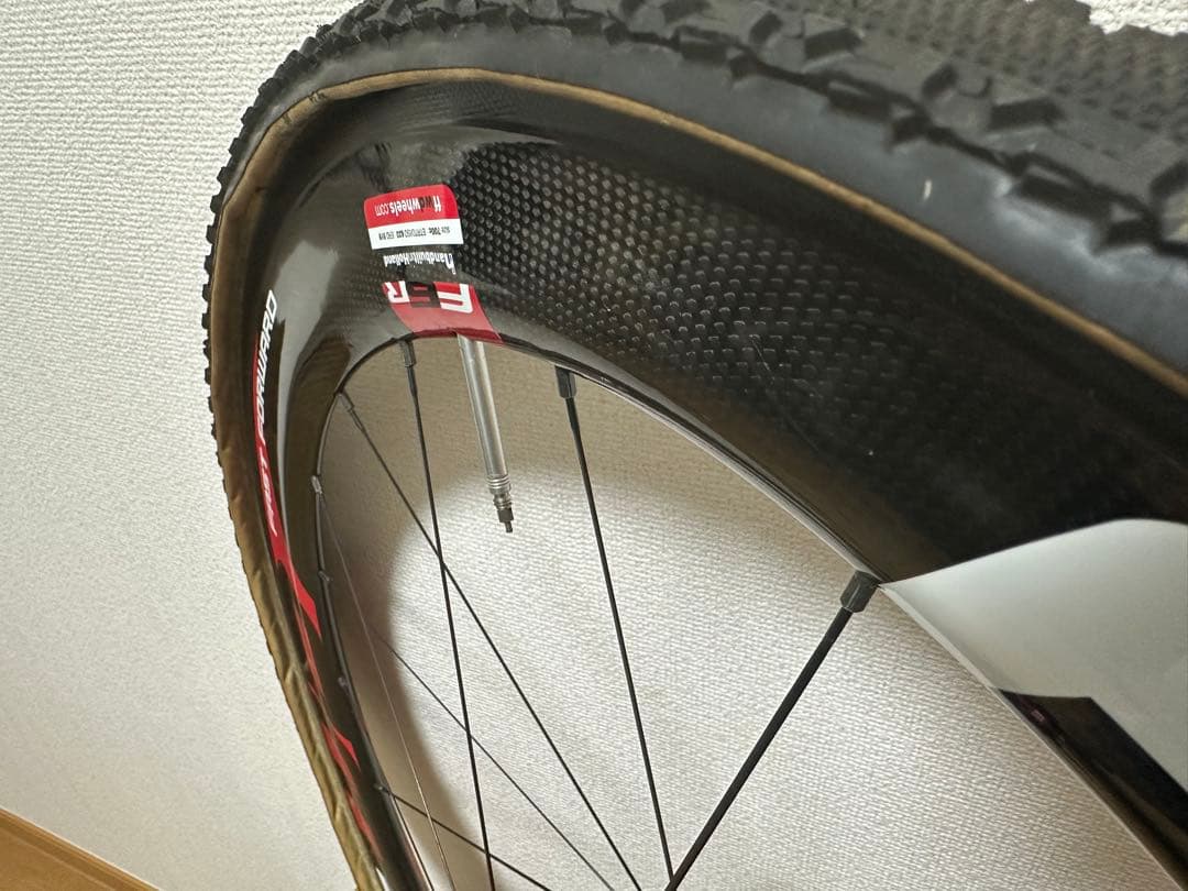 FFWD F6R チューブラー