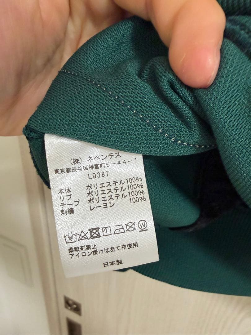 フ*ん様 needles トラックジャケット　フード　ジャージ　Mサイズ