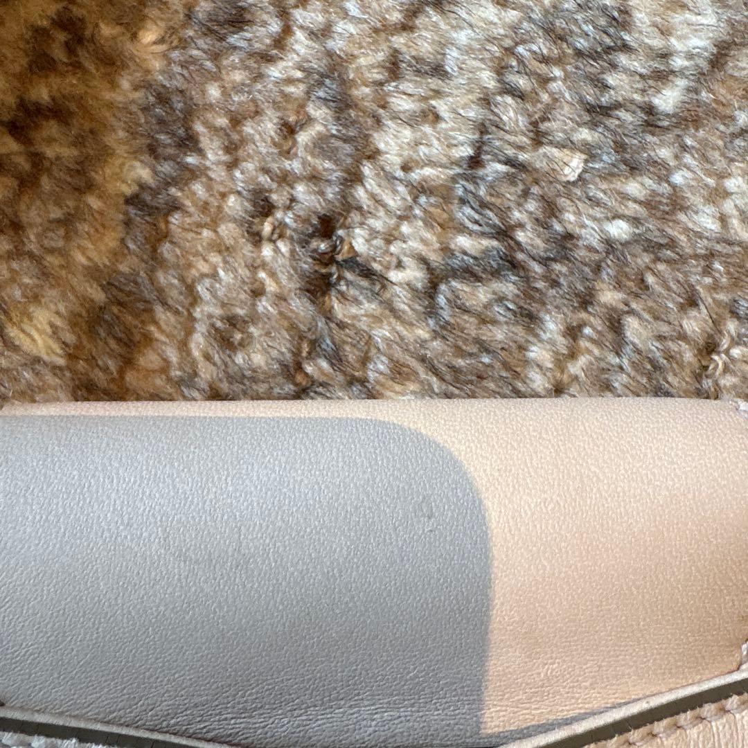 【超美品】Salvatore Ferragamoほぼ未使用級レザーバッグ