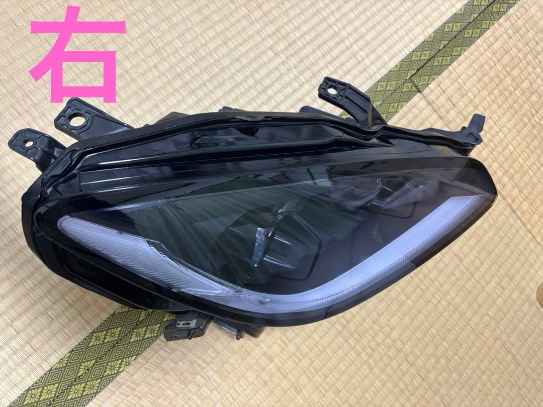 GR86 ZN8 純正ヘッドライト