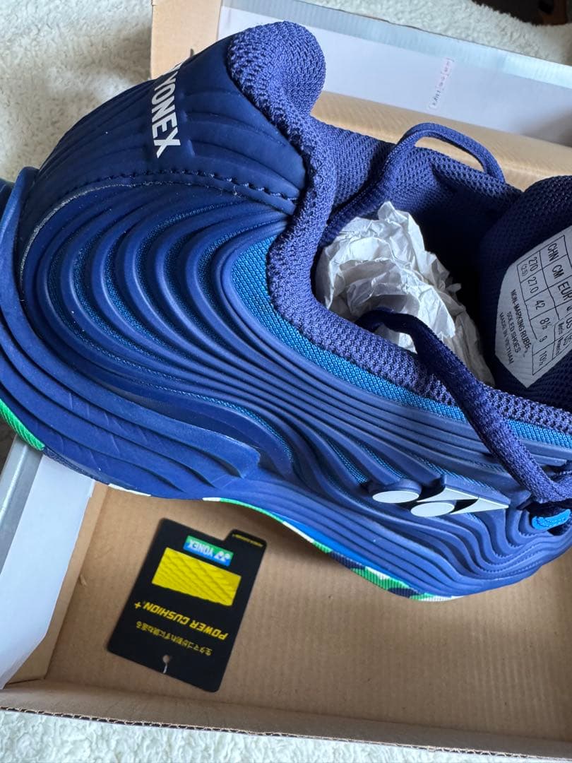 【人気モデル】ヨネックス テニスシューズ 27cm使用回数少なめ・箱付き