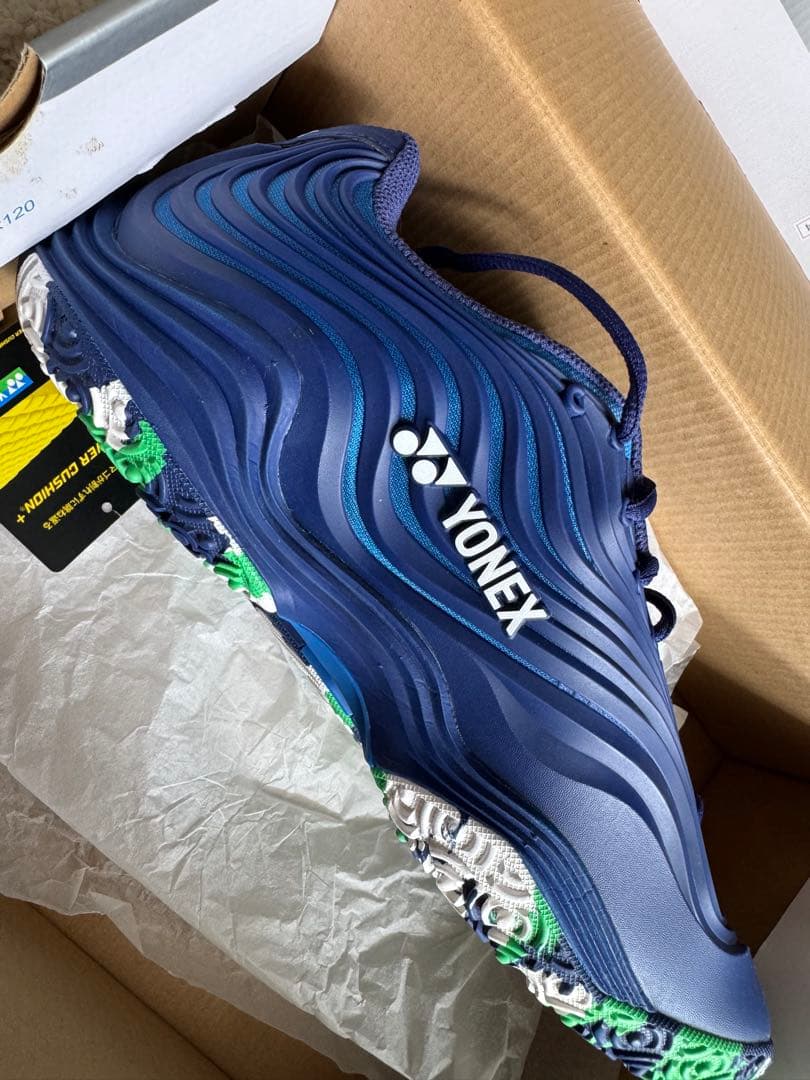 【人気モデル】ヨネックス テニスシューズ 27cm使用回数少なめ・箱付き