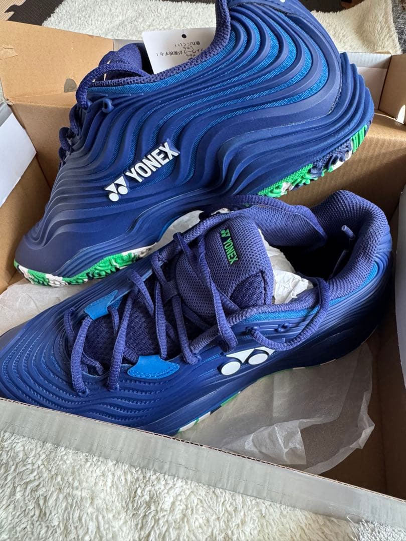 【人気モデル】ヨネックス テニスシューズ 27cm使用回数少なめ・箱付き