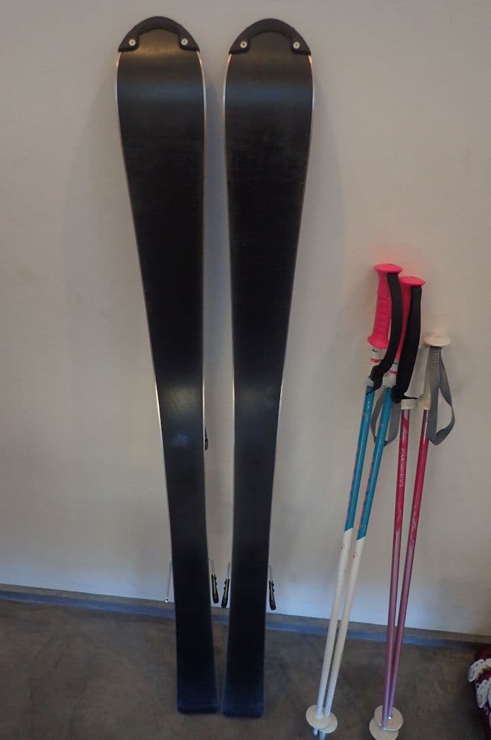 子供用スキー　板130cm　ブーツ22-23cm　ストック100cm　手袋