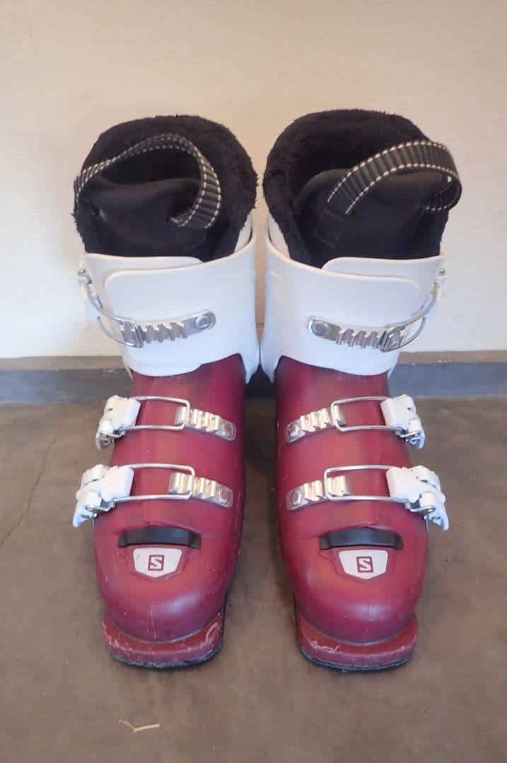 子供用スキー　板130cm　ブーツ22-23cm　ストック100cm　手袋