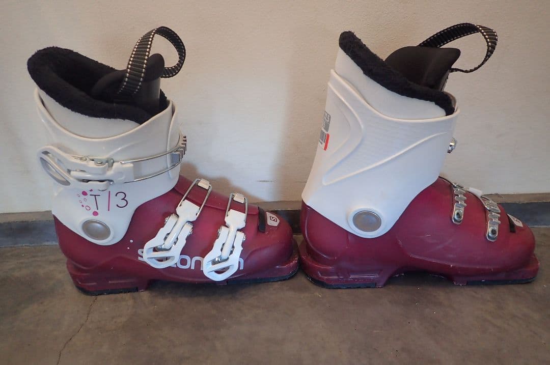 子供用スキー　板130cm　ブーツ22-23cm　ストック100cm　手袋