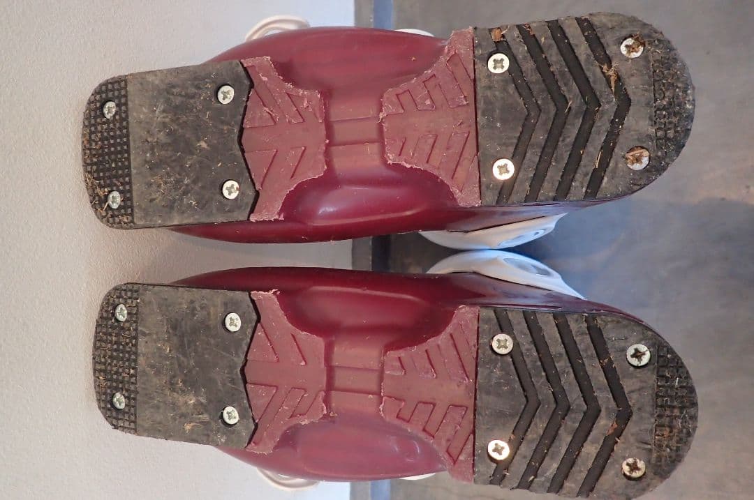 子供用スキー　板130cm　ブーツ22-23cm　ストック100cm　手袋