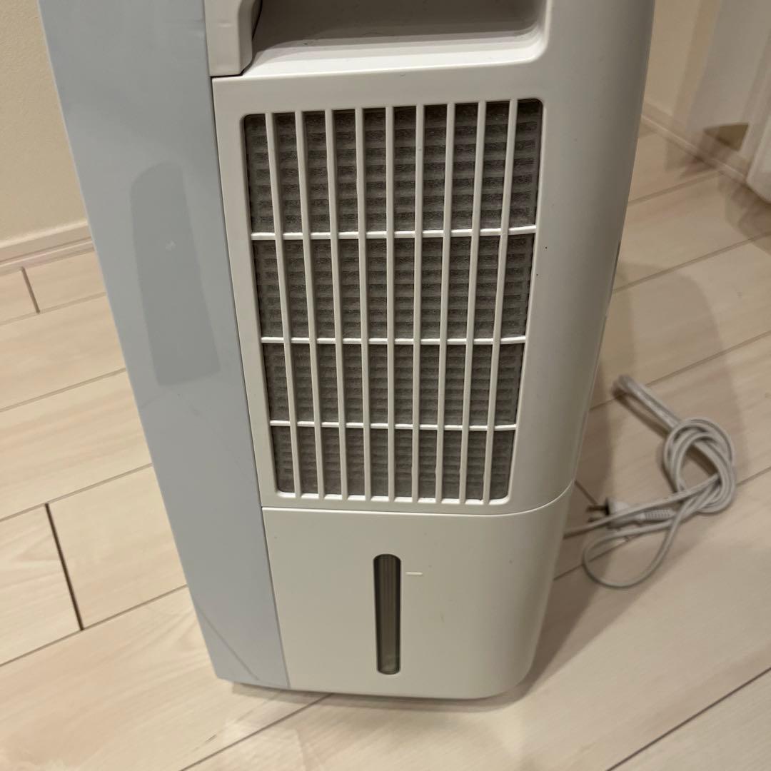 早い者勝ち！大特価！SHARP 除湿機 ホワイト LED表示