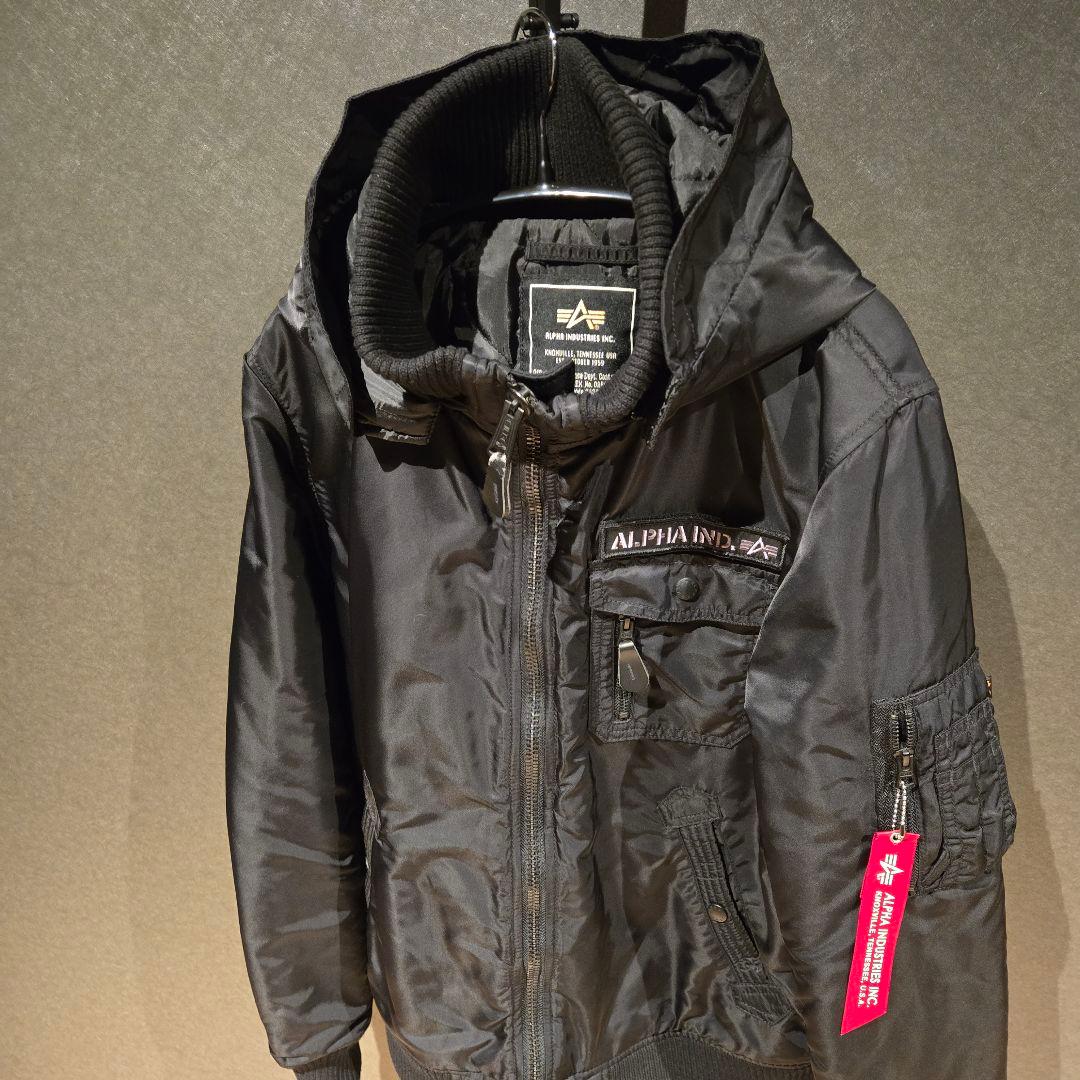 美品　ALPHA INDUSTRIES　アルファ　ミリタリージャケット　XL　黒