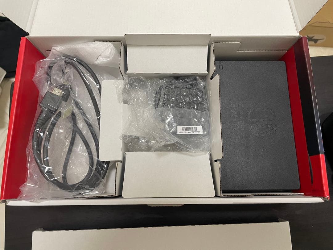 Nintendo Switch 本体 青/赤 + ポケモンソード