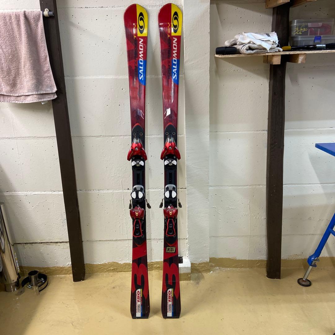 SALOMON 150センチ　スキー板 赤黒