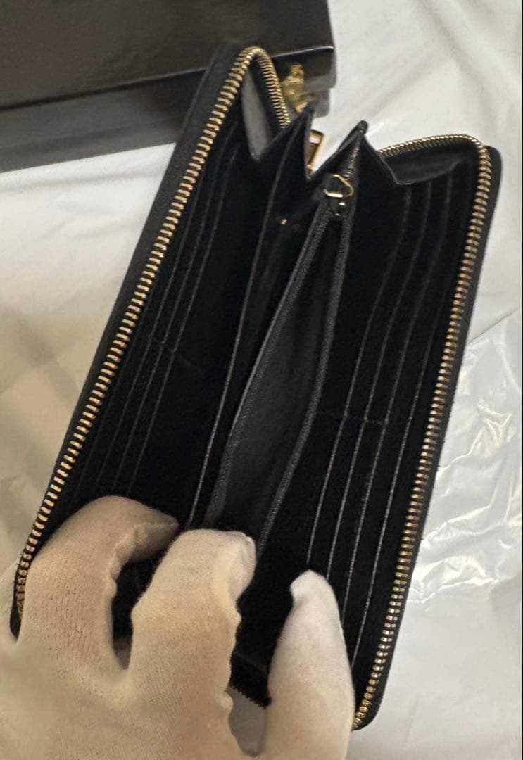 イブサンローラン