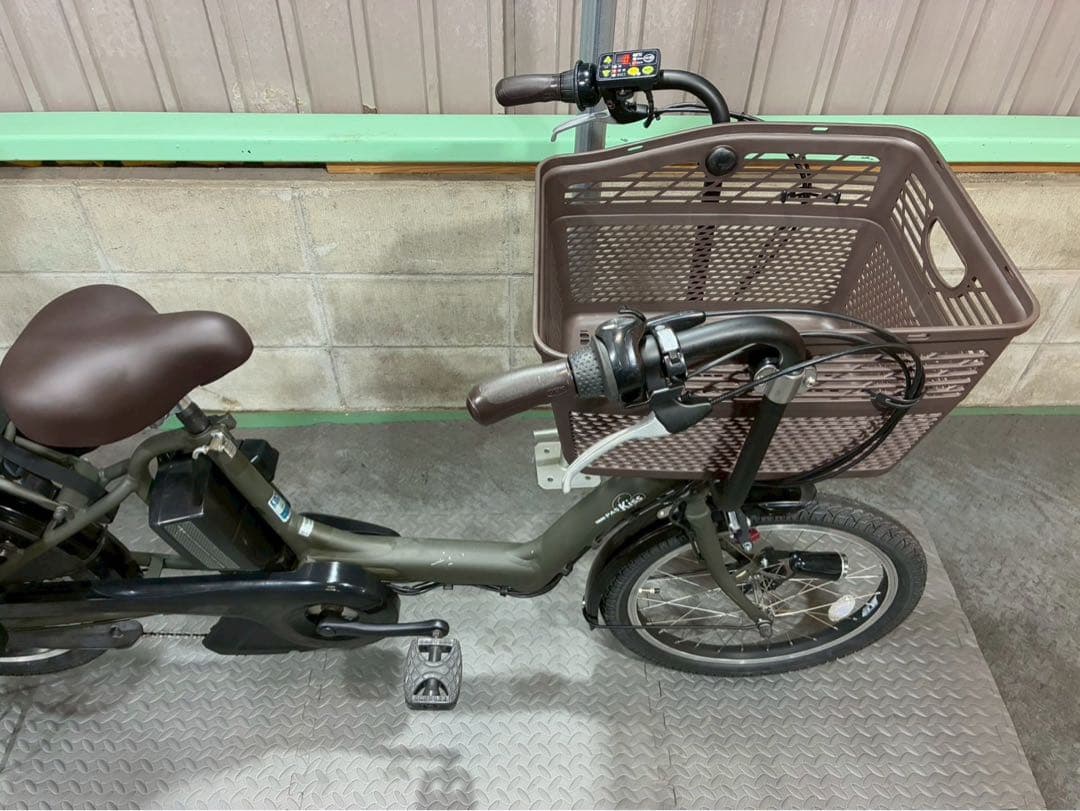 №6847 電動自転車　ヤマハPASSkiss 20インチ カーキ