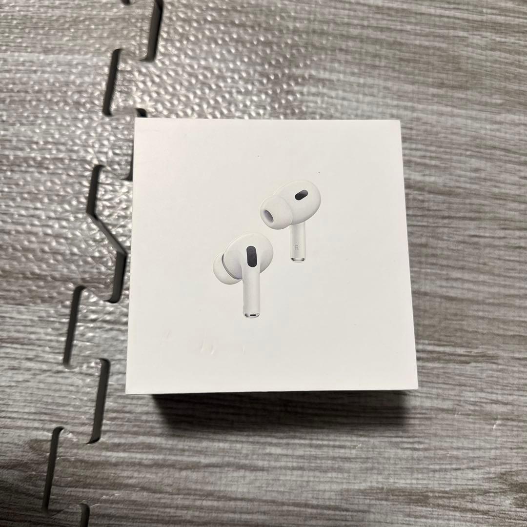 AirPods Pro 第二世代本体 ホワイト 充電ケース付き