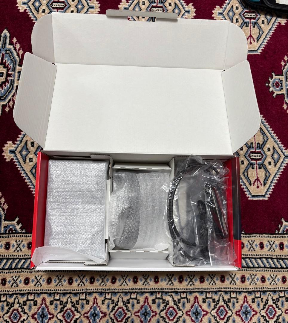 Nintendo Switch 本体　バッテリー強化版　sdカード付き