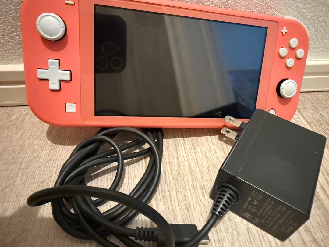 Nintendo Switch Lite コーラル 本体 アダプター付