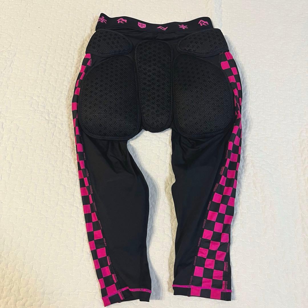 エーアールジーarg スノボウェア スキーウェア お尻パッド付き レディースM