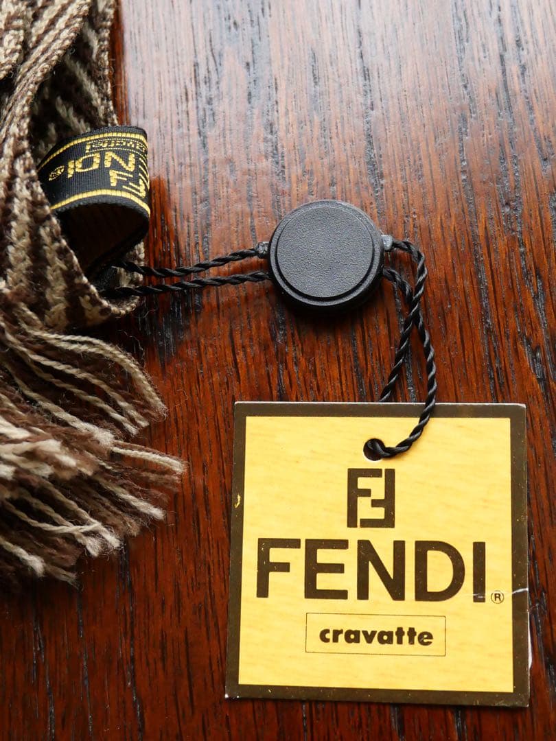 FENDIマフラーストール