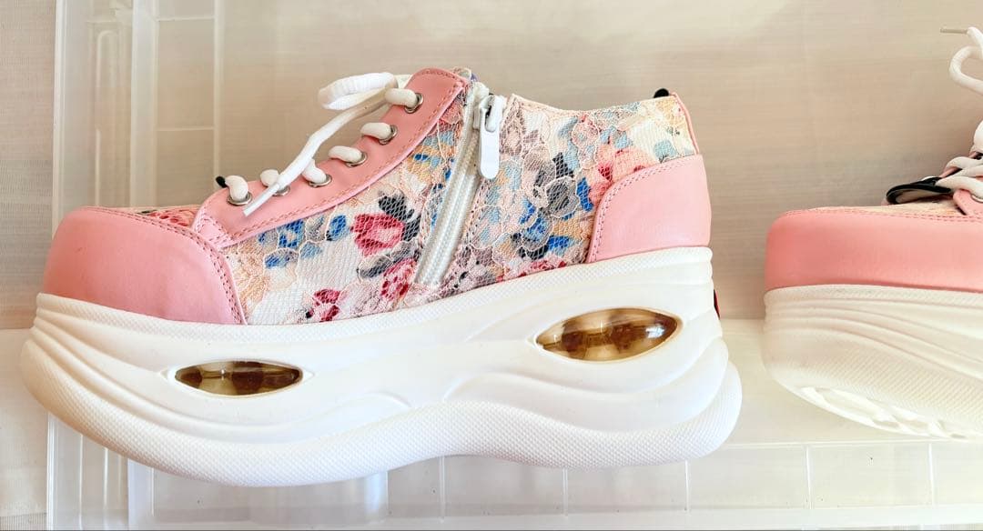 YOSUKE 花柄厚底シューズ　スニーカー