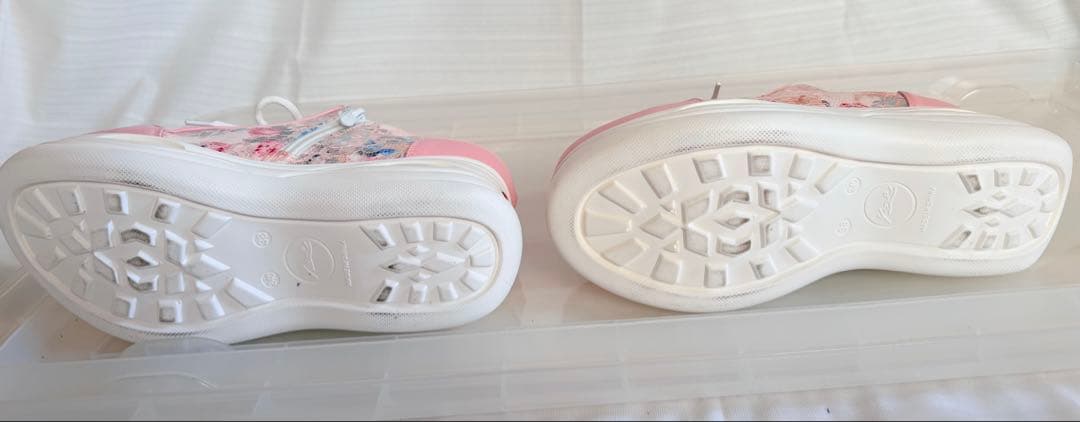 YOSUKE 花柄厚底シューズ　スニーカー