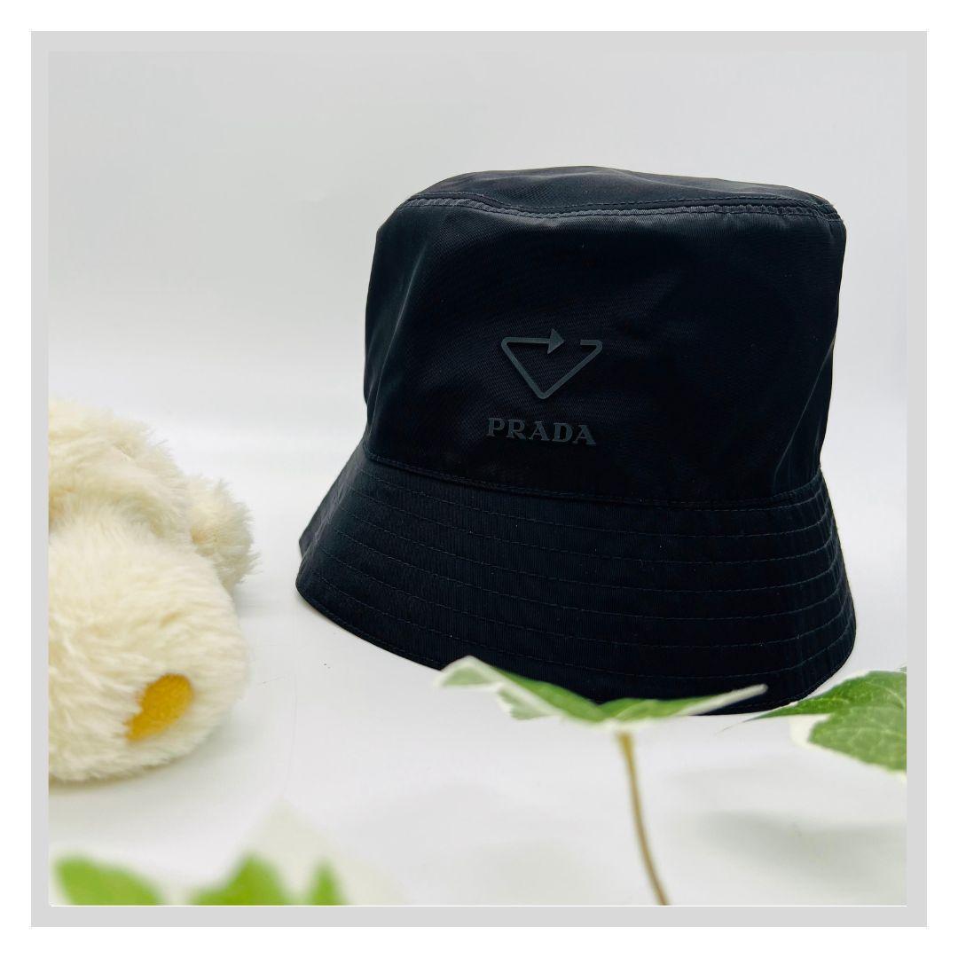 プラダ 2HC137　トライアングルロゴ バケットハット ブラック ポリ