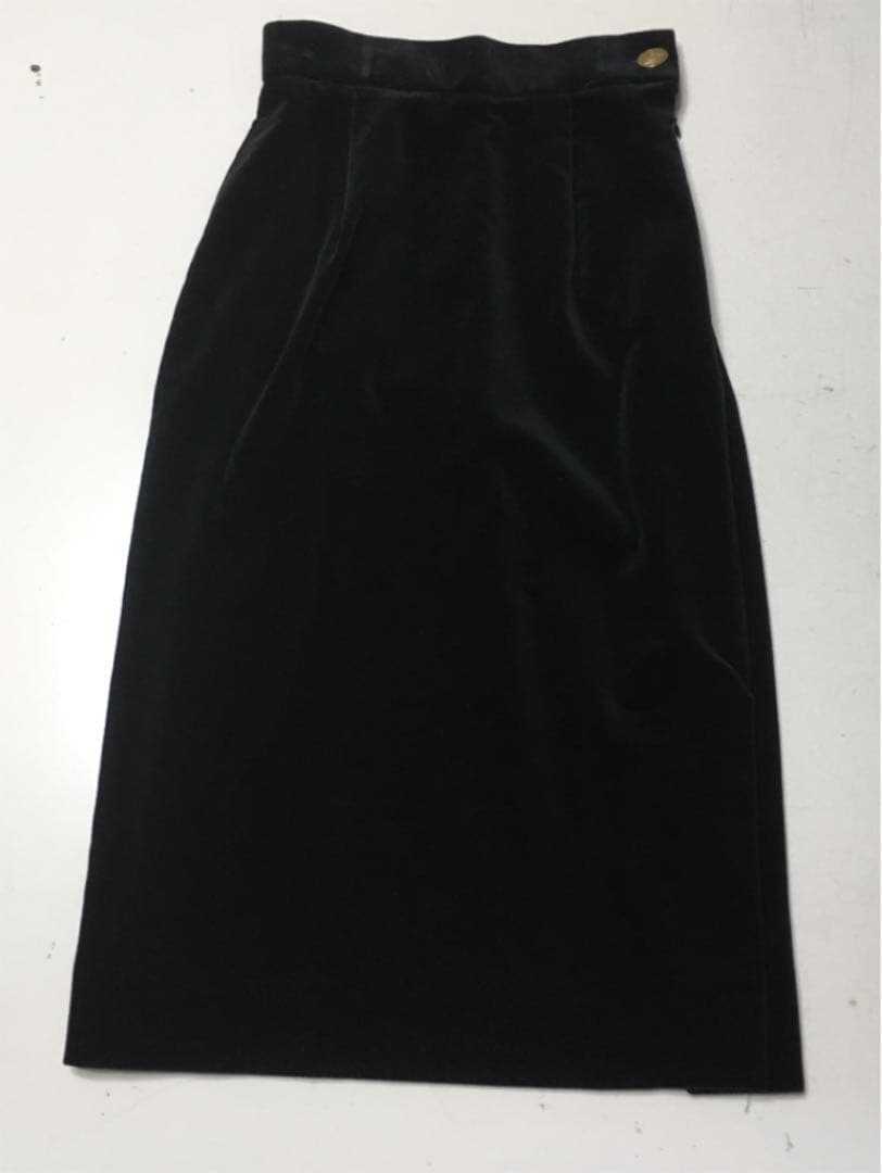 Rakutao公式アカウント01様 ヴィヴィアン希少ベルベット スーツ