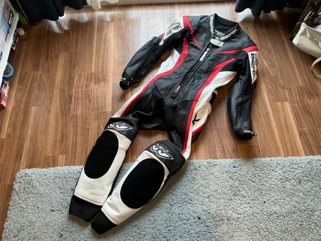 BERIK RACE-DEP 2.0 革ツナギ 44