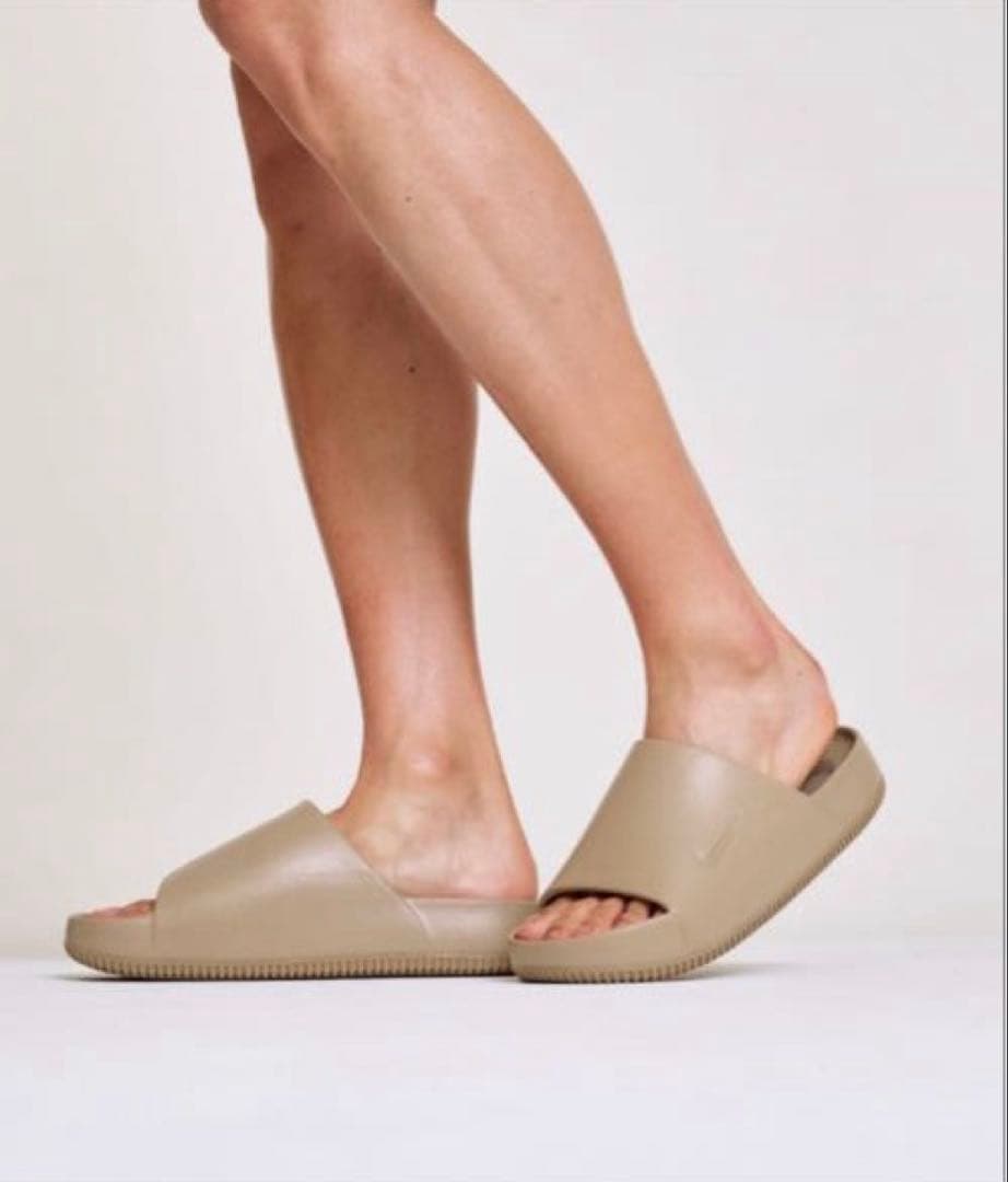 ※ラスト１足※Nike ベージュ スライドサンダル カームスライド 28cm