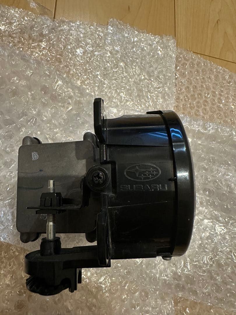 週末セール！スバル　LEDフォグランプ　イエローホワイト切替式