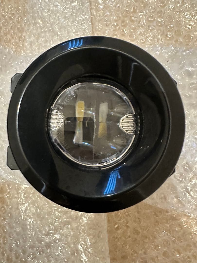 週末セール！スバル　LEDフォグランプ　イエローホワイト切替式