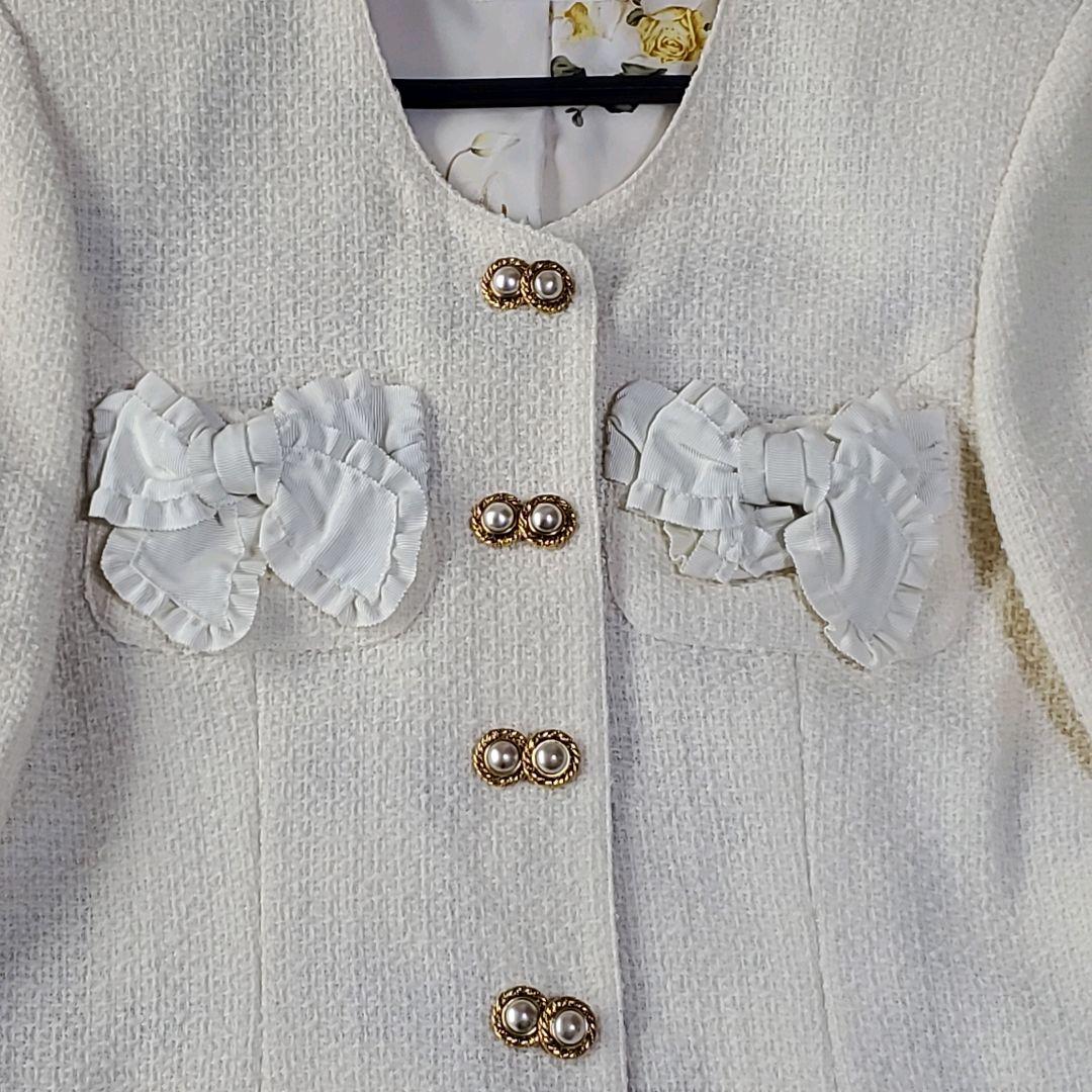 インゲボルグ　ツイードノーカラージャケット　パールボタン　リボン　花柄　リボン