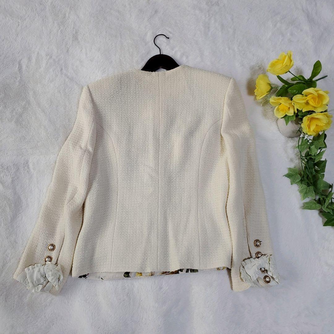 インゲボルグ　ツイードノーカラージャケット　パールボタン　リボン　花柄　リボン