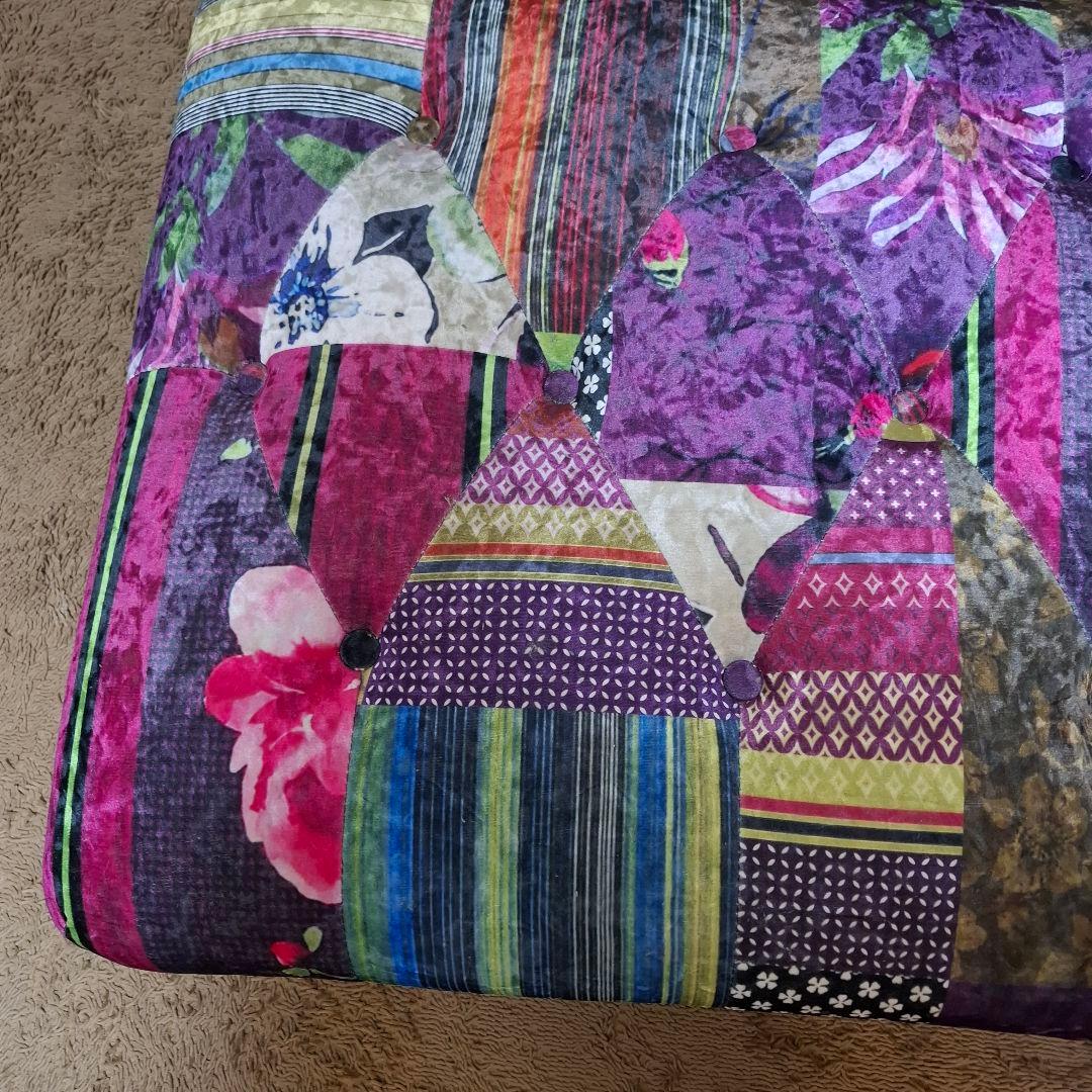 【1月17日までの出品】マルチカラー パッチワーク オットマンソファー　2人掛け