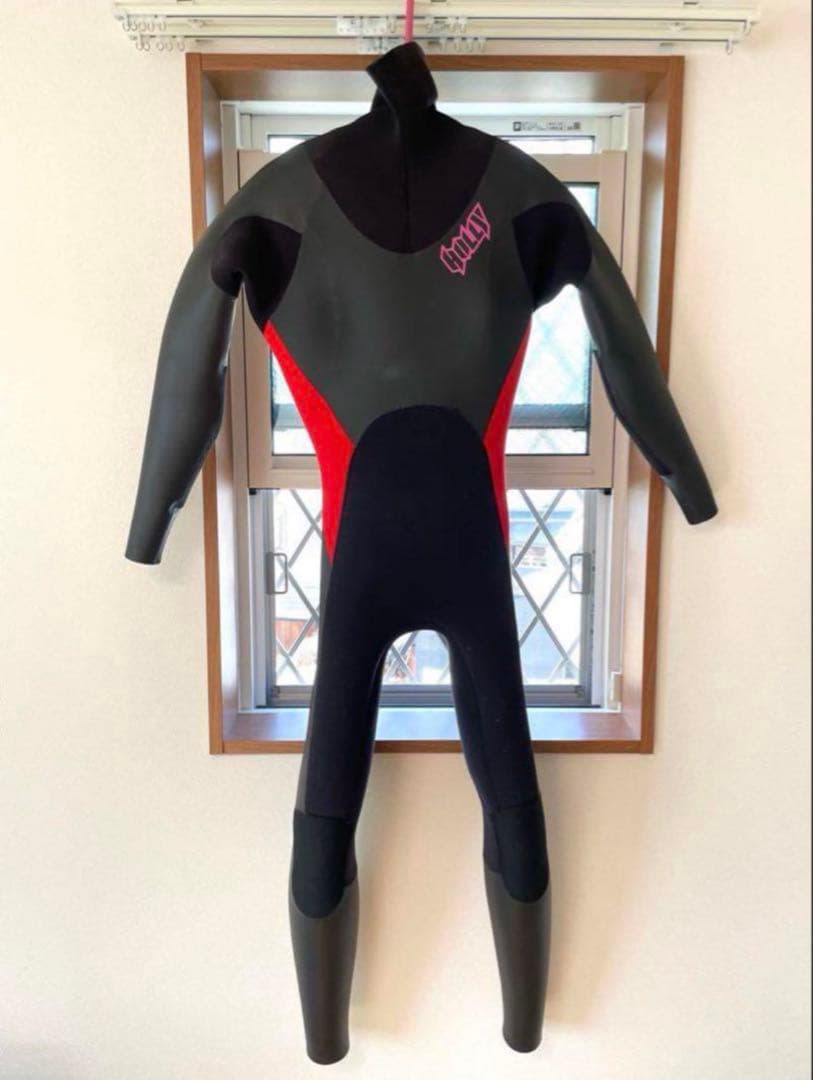 【いちご】HOLLY セミドライウェットスーツ ネックエントリー