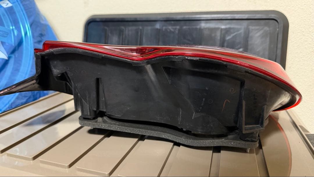 【希少】トムス　86 テールレンズ　TOM'S ZN6 書類、リレー付き