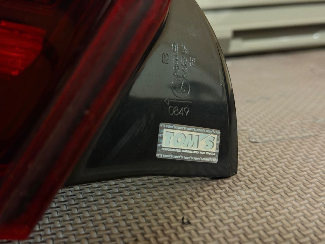 【希少】トムス　86 テールレンズ　TOM'S ZN6 書類、リレー付き