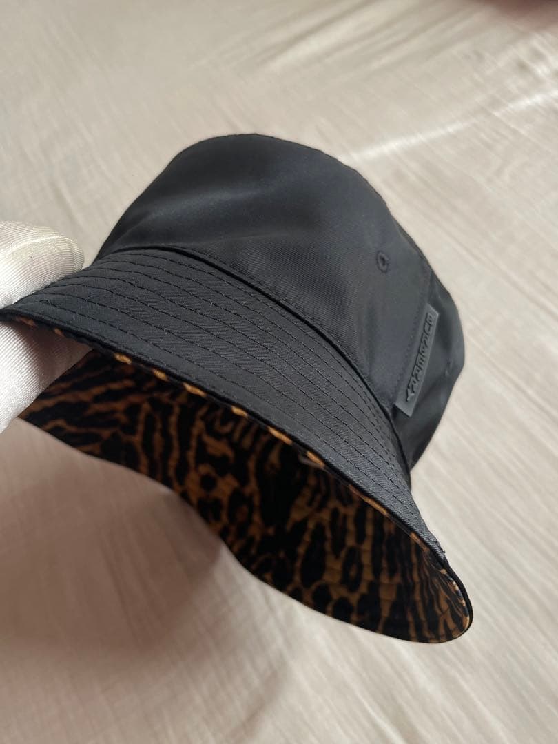 【BURBERRY 】リバーシブル バケットハット(ユニセックス)