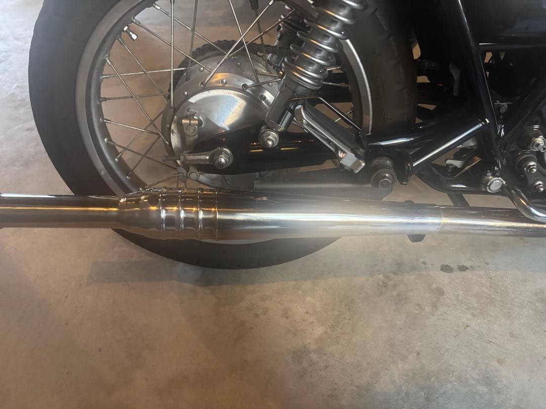 sr400マフラー　モーターロック69トランペットマフラー