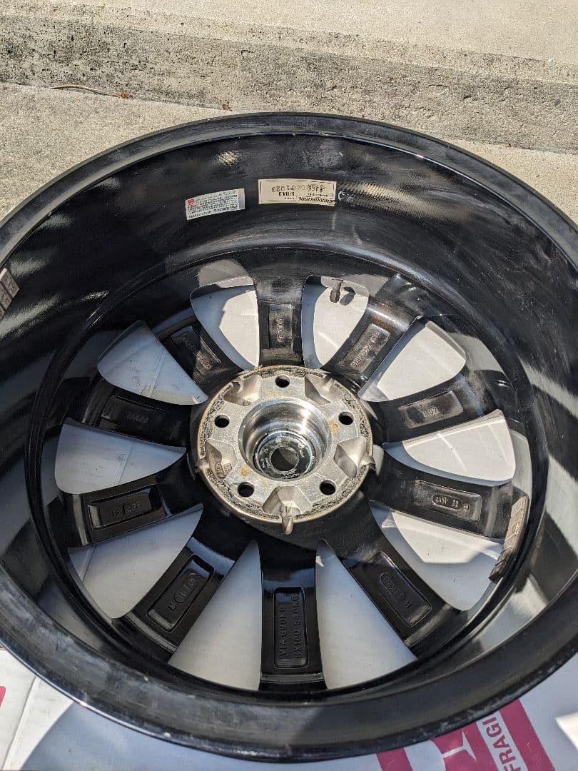 ブリジストン　バルミナ　１７インチ アルミホイール　アルファードなどに